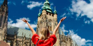 რატომ უნდა მოინახულო პრაღა ერთხელ მაინც? why-visit-prague